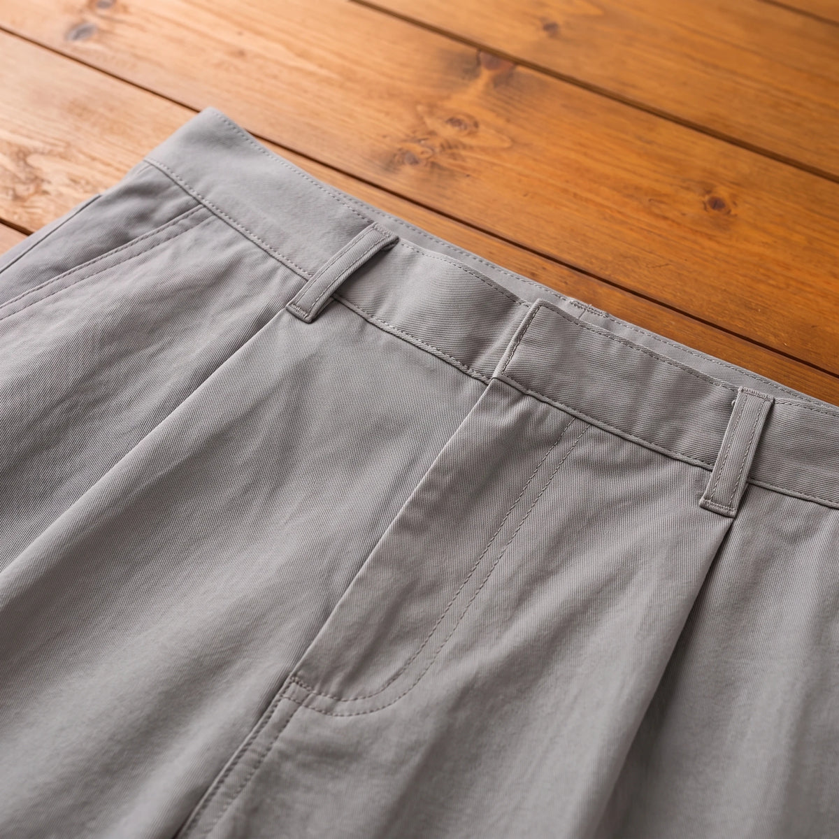 PLEATED SUMMER SHORTS