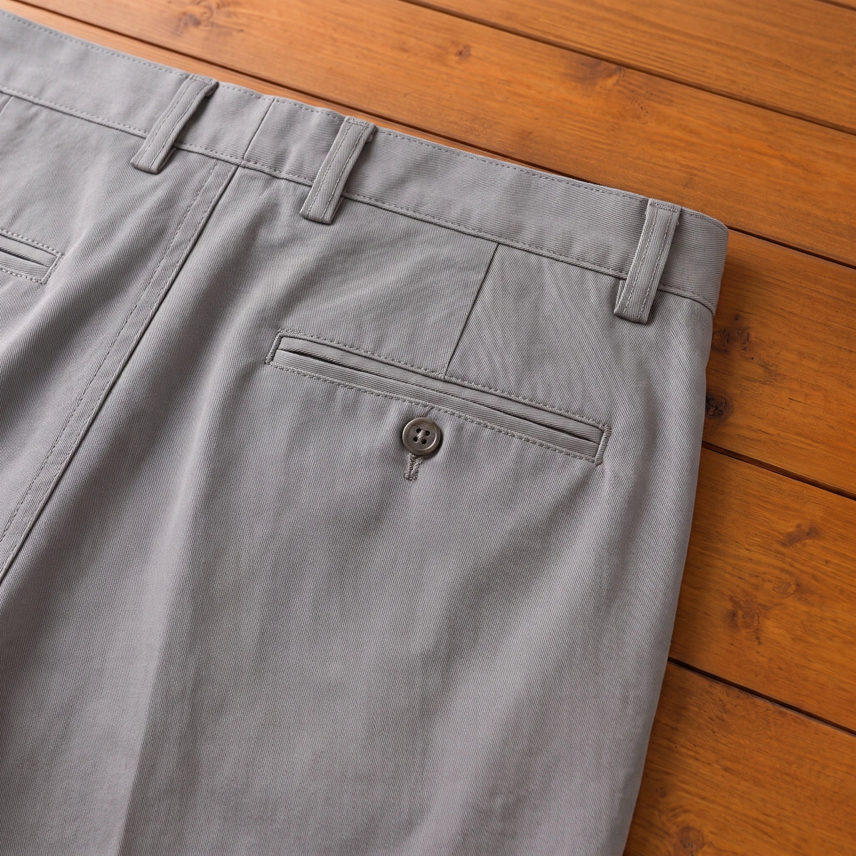 PLEATED SUMMER SHORTS