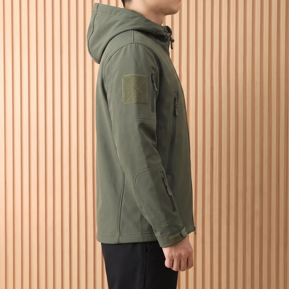 OUTDOOR HOODED JACKET