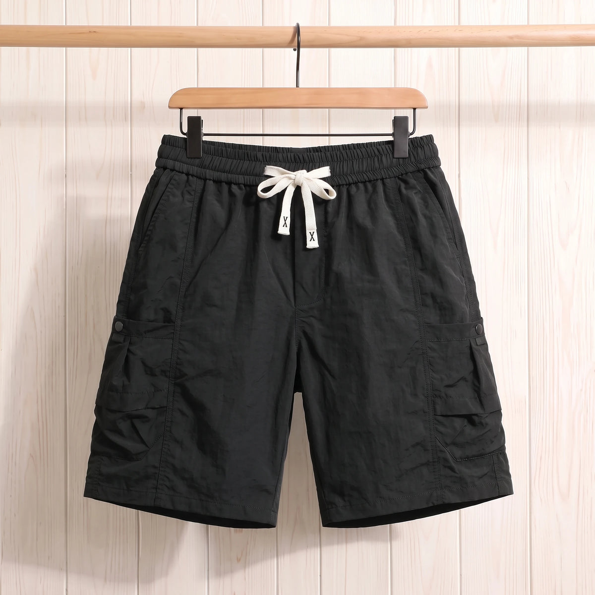 SNAP POCKET CARGO SHORTS Black