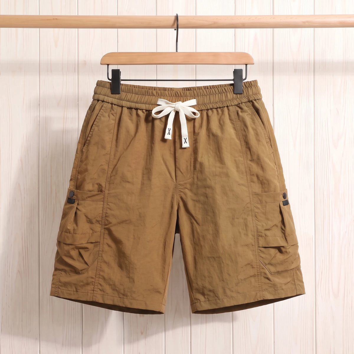 SNAP POCKET CARGO SHORTS Brown