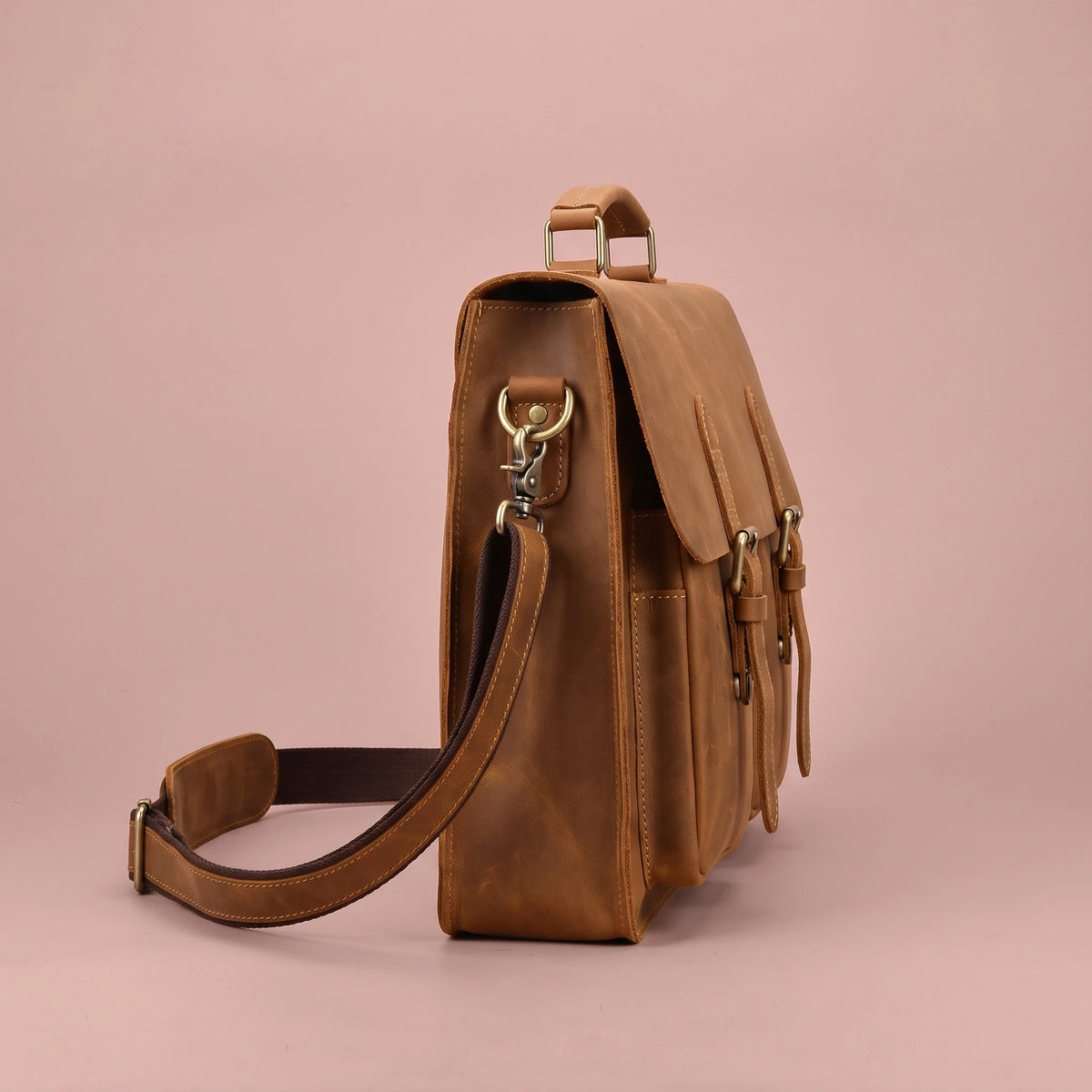 CLASSIC LEATHER BRIEFCASE side view