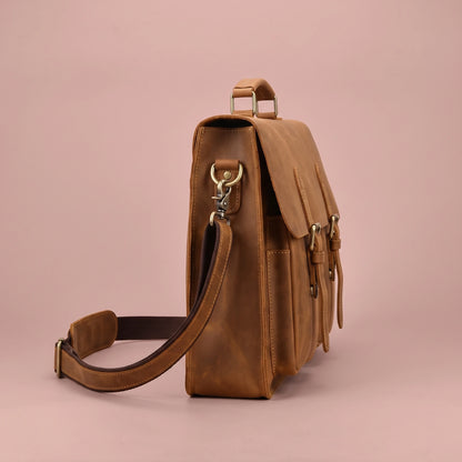 CLASSIC LEATHER BRIEFCASE side view