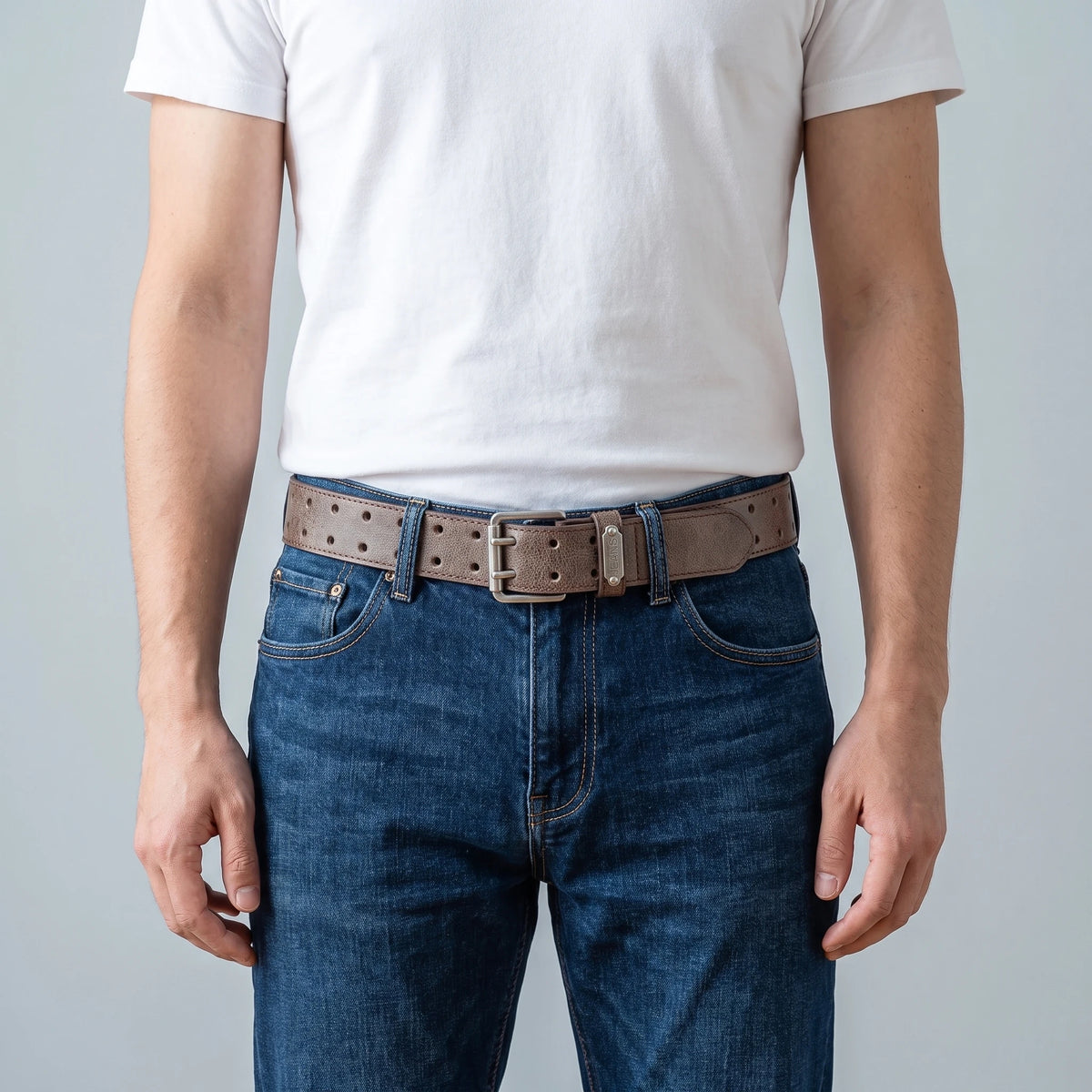 RETRO DOUBLE PIN BELT worn