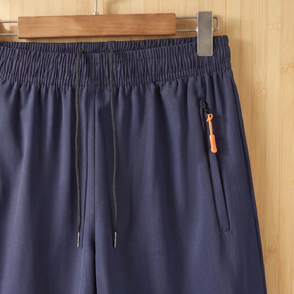 QUICK DRY SPORT SHORTS waist and zip pocket close-up