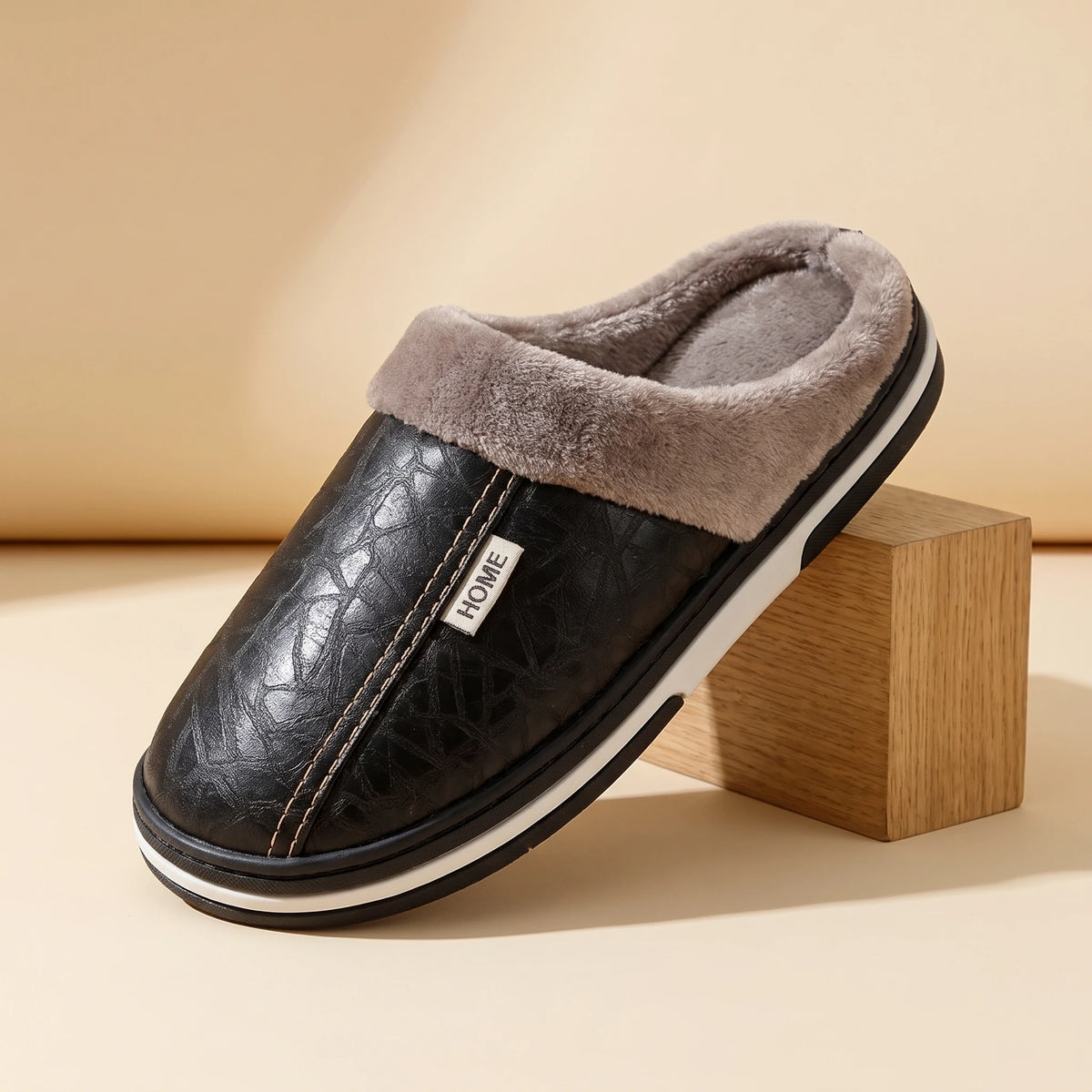 WARM FLEECE SLIPPERS Black