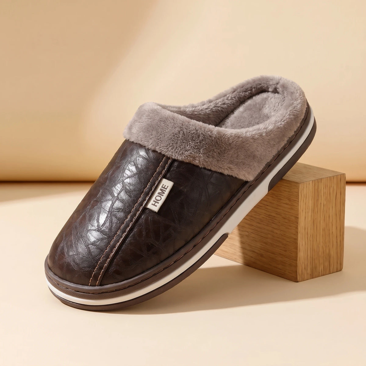 WARM FLEECE SLIPPERS Brown