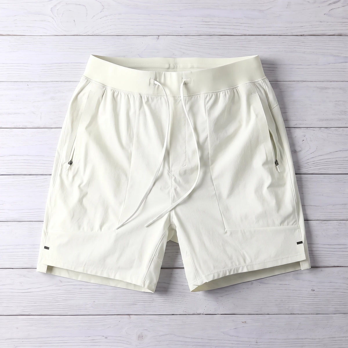 STRETCH TRAINING SHORTS White